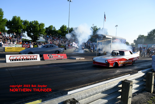 Tony Arcuri - 'Firefighter' (near lane) vs 
Julie Nataas - 'Randy Meyer Racing' (far lane)